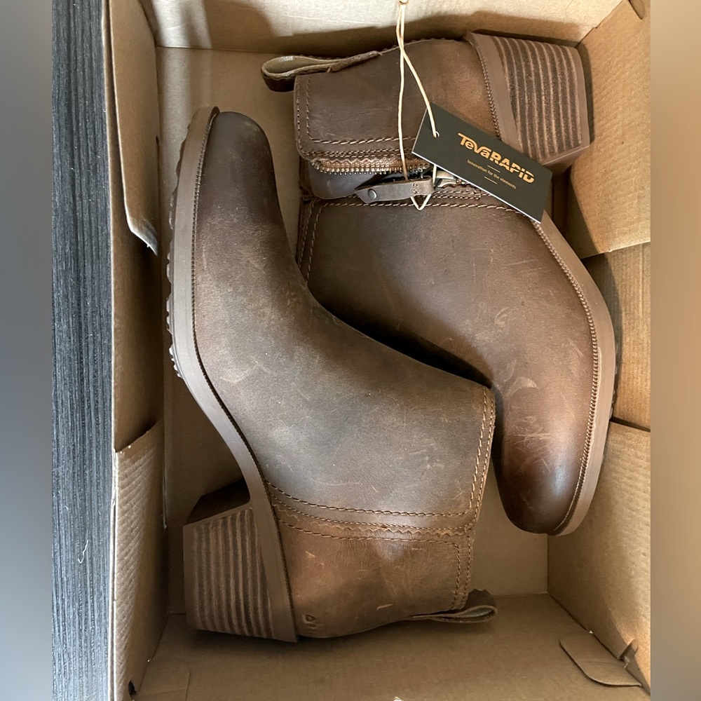 Teva Anaya Booties